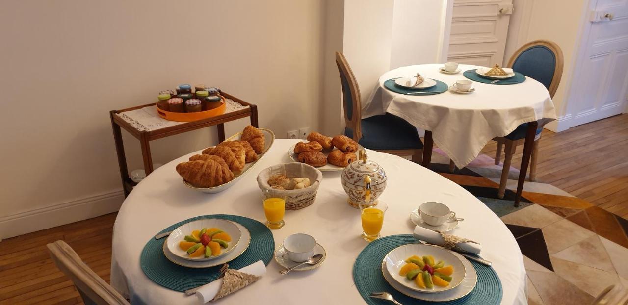 Bed and Breakfast La Maison Leonard Blere Екстер'єр фото